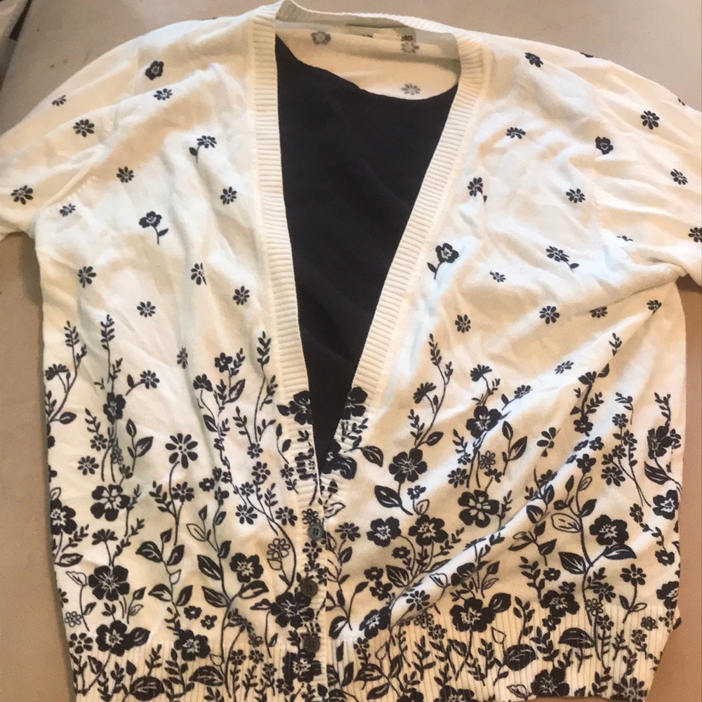 Used Cathy Daniels sweater